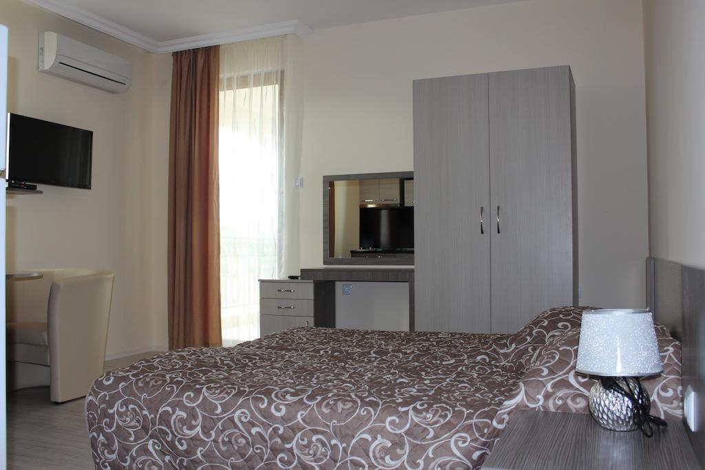 Brilliant Aparthotel Sozopol Pokoj fotografie