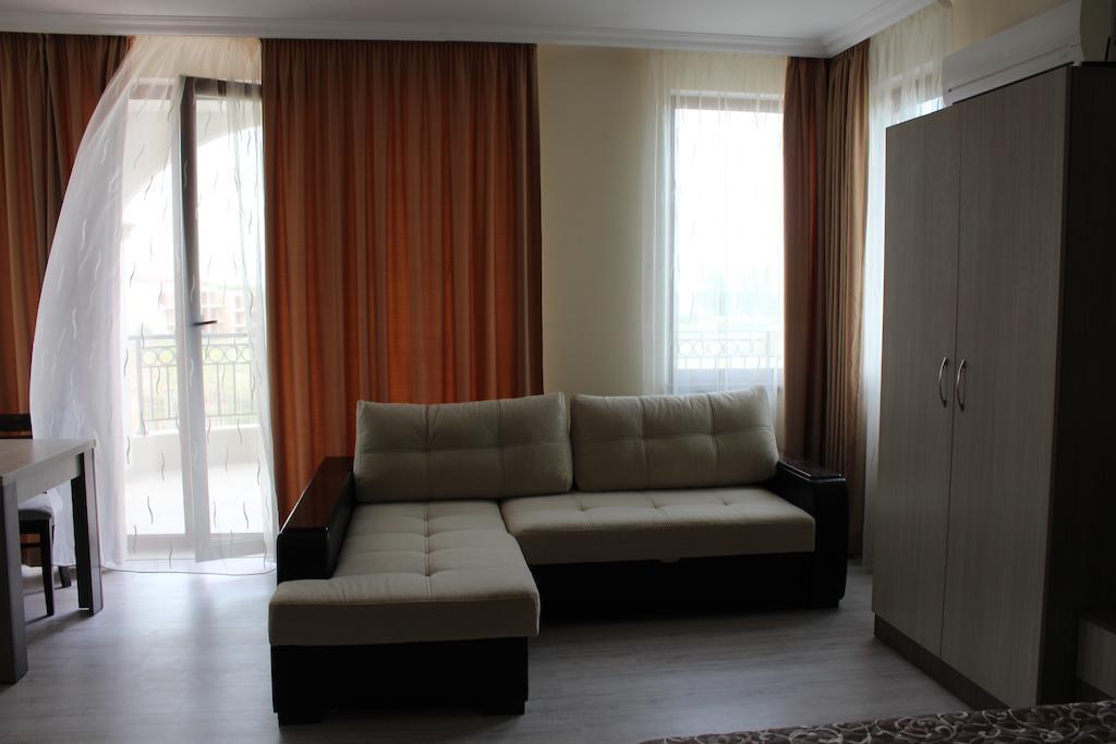 Brilliant Aparthotel Sozopol Pokoj fotografie