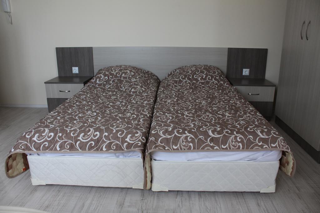 Brilliant Aparthotel Sozopol Pokoj fotografie